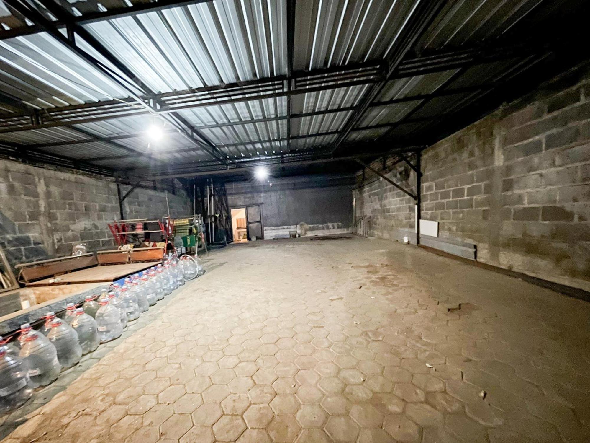Oma Kost 3 Probolinggo Mitra Reddoorz Hotel Exterior photo